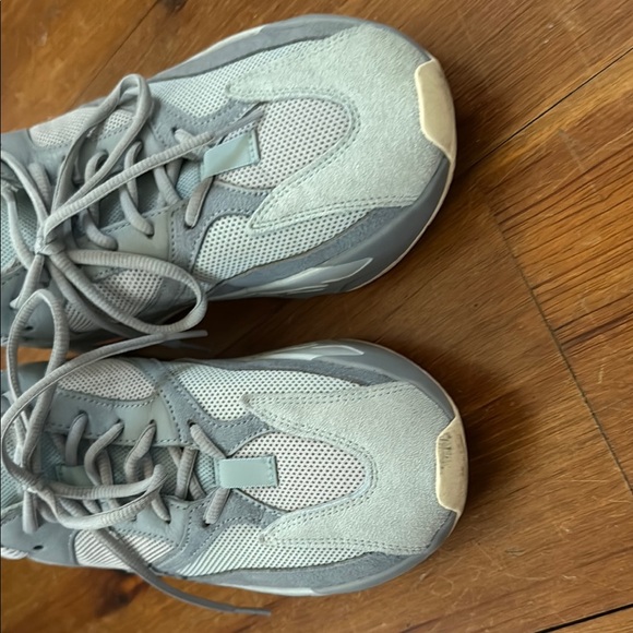 YEEZY 700 INTERTIA Gray and Orange Sneakers - Picture 5 of 5